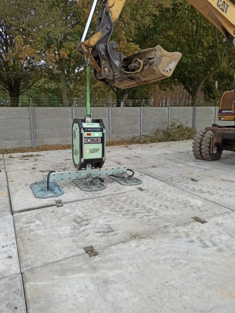 chwytak-prozniowy-catchshift-e-wolf-4000kg-elementy-betonowe chwytak-prozniowy-catchshift-e-wolf-4000kg-elementy-betonowe