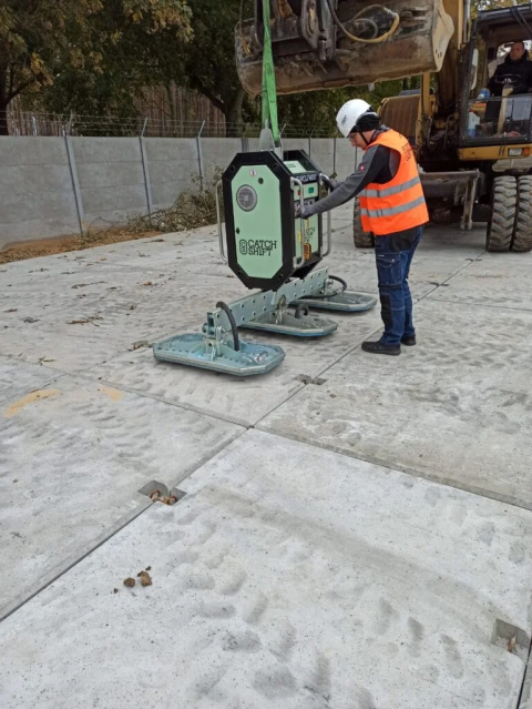 chwytak-prozniowy-catchshift-e-wolf-4000kg-elementy-betonowe chwytak-prozniowy-catchshift-e-wolf-4000kg-elementy-betonowe