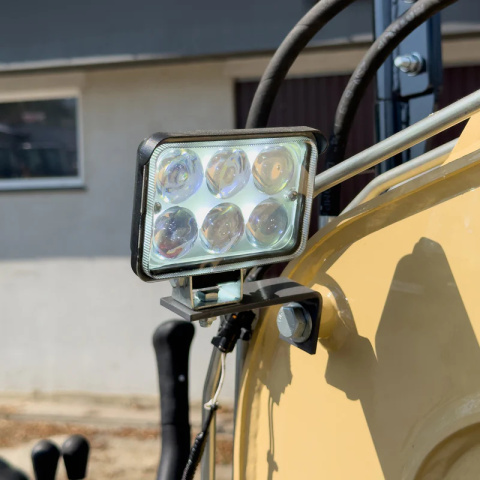 Minikoparka gąsienicowa Meyer X1000 1T z silnikiem Koop Diesel i skrętnym ramieniem - Fenix Maszyny Minikoparka gąsienicowa Meyer X1000 1T z silnikiem Koop Diesel i skrętnym ramieniem - Fenix Maszyny