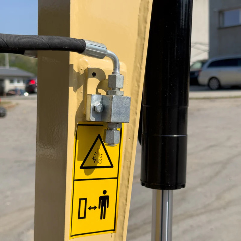 Minikoparka gąsienicowa Meyer X1000 1T z silnikiem Koop Diesel i skrętnym ramieniem - Fenix Maszyny Minikoparka gąsienicowa Meyer X1000 1T z silnikiem Koop Diesel i skrętnym ramieniem - Fenix Maszyny