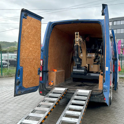 Minikoparka gąsienicowa Meyer EX10 silnik B&S skrętne ramię 1 tona z łyżkami - Fenix Maszyny Minikoparka gąsienicowa Meyer EX10 silnik B&S skrętne ramię 1 tona z łyżkami - Fenix Maszyny
