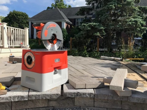 Bezpyłowa przecinarka do kostki brukowej i cegły iQ Power Tools iQ360XT Bezpyłowa przecinarka do kostki brukowej i cegły iQ Power Tools iQ360XT