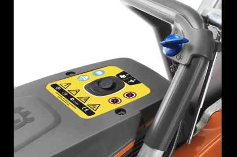 Profesjonalna przecinarka spalinowa Husqvarna K 770 z tarczą o średnicy 350 mm Profesjonalna przecinarka spalinowa Husqvarna K 770 z tarczą o średnicy 350 mm