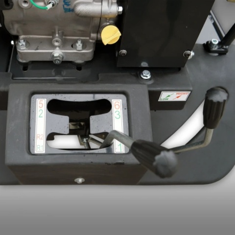 Wozidło gąsienicowe spalinowe Jansen RD-300 z hydraulicznym wywrotem Wozidło gąsienicowe spalinowe Jansen RD-300 z hydraulicznym wywrotem