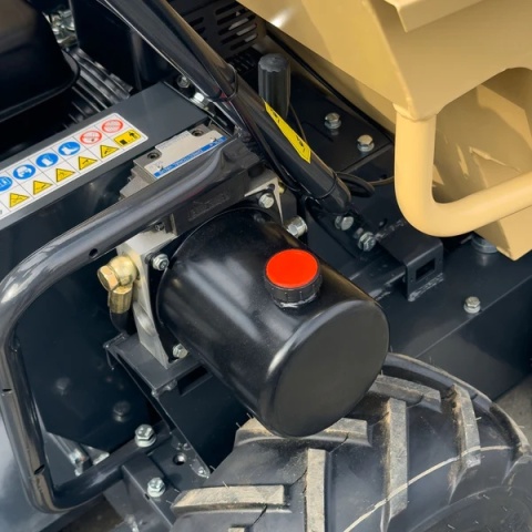 Terenowe wozidło kołowe Meyer T500L z napędem 4x4 i ładownością 450kg Terenowe wozidło kołowe Meyer T500L z napędem 4x4 i ładownością 450kg