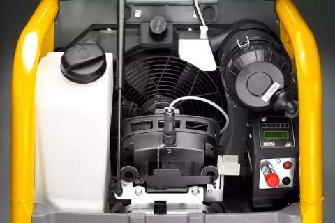 Niezawodna zagęszczarka rewersyjna Wacker Neuson DPU 110 Lem 870