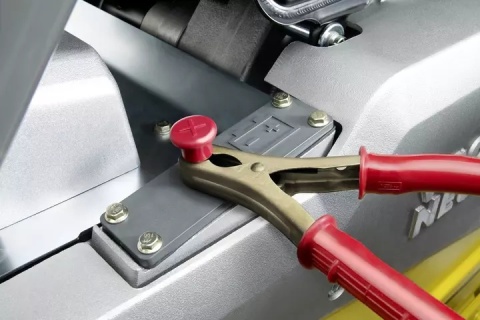 Profesjonalna zagęszczarka rewersyjna Wacker Neuson DPU 5545 z silnikiem Hatz Diesel Profesjonalna zagęszczarka rewersyjna Wacker Neuson DPU 5545 z silnikiem Hatz Diesel