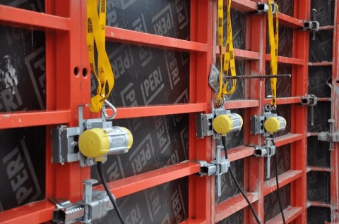Wibratory Wacker Neuson AR 26 zaczepione